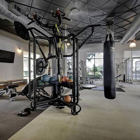 Vibrant Downtown Studio Wifi Pool Gym San Antonio Exterior foto